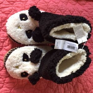 Kids panda slippers
